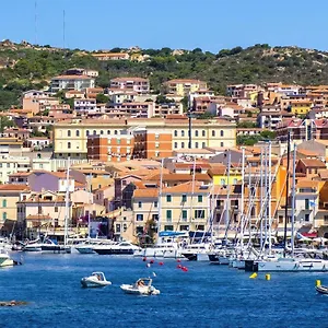 Apart-hotel Ahr Leonis La Maddalena, La Maddalena (Sassari)