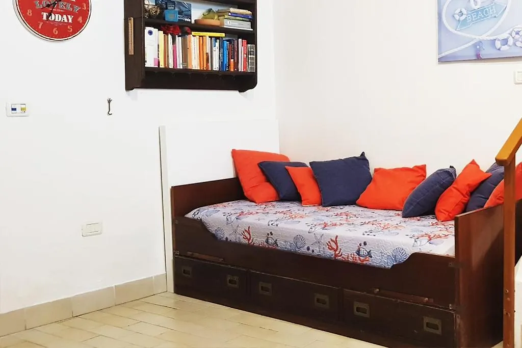 Campo Base Apartment La Maddalena  La Maddalena (Sassari)