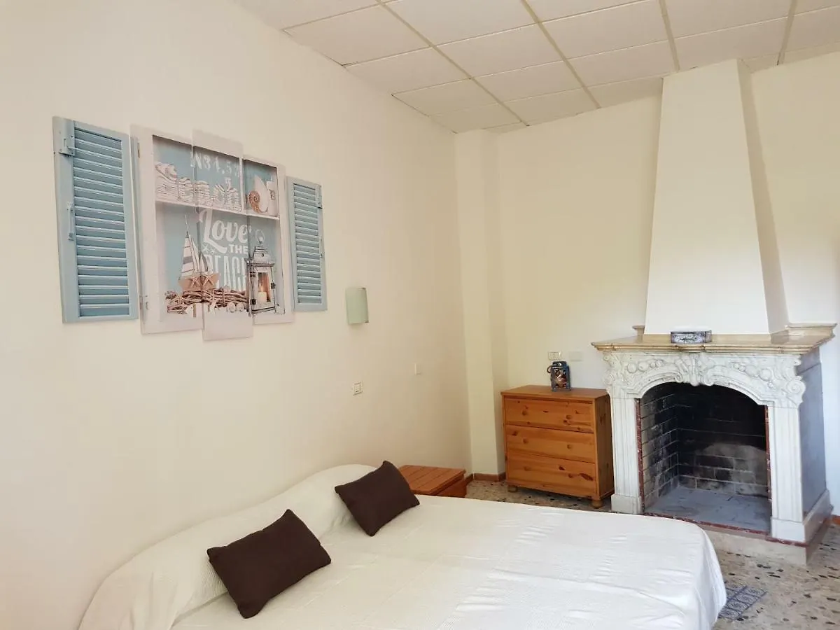 Campo Base Apartment La Maddalena